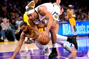 关于詹姆斯巅峰对决，凯恩与90激战湖人分钟，战术调整胜负难料！的信息